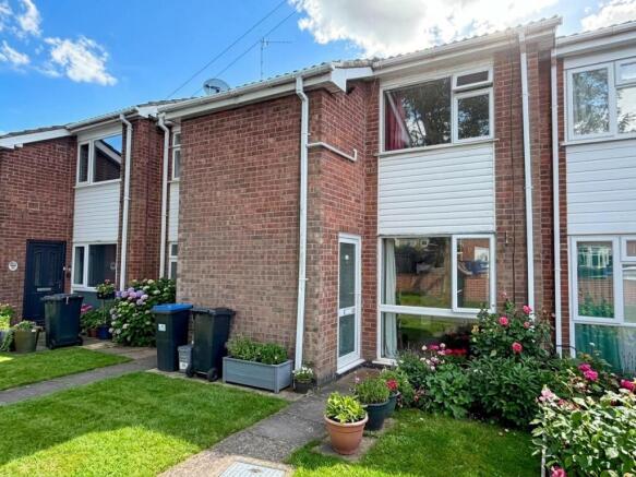 2 bed town house to rent Cunnery Close, Barleston