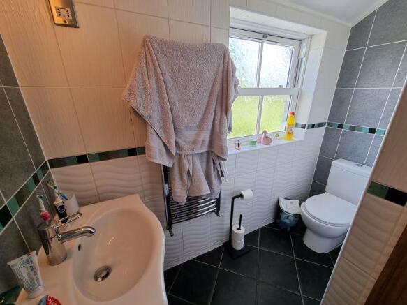 1st Floor Bath...