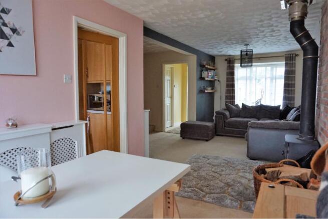 Lounge/Dining Room