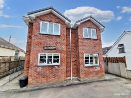 2, Alexander Court, Forth Coth, Truro TR3 6HH
