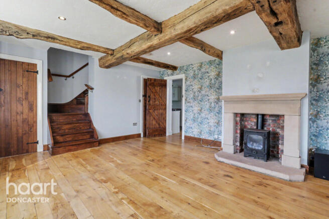 4 bed Detached for sale Image 8