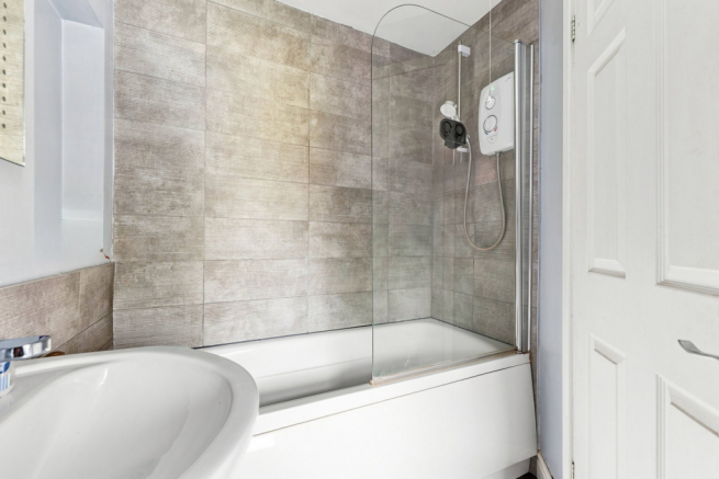 3 bed Terraced for sale Image 10