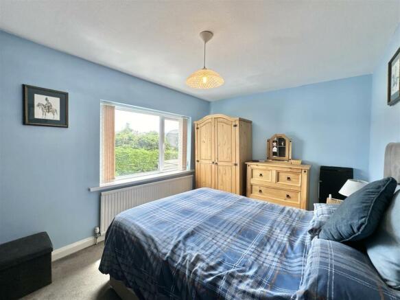 Bedroom  1.jpg
