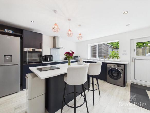 3 bed Detached for sale Image 8