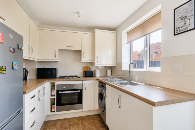 2 bed Semi-Detached for sale Image 6