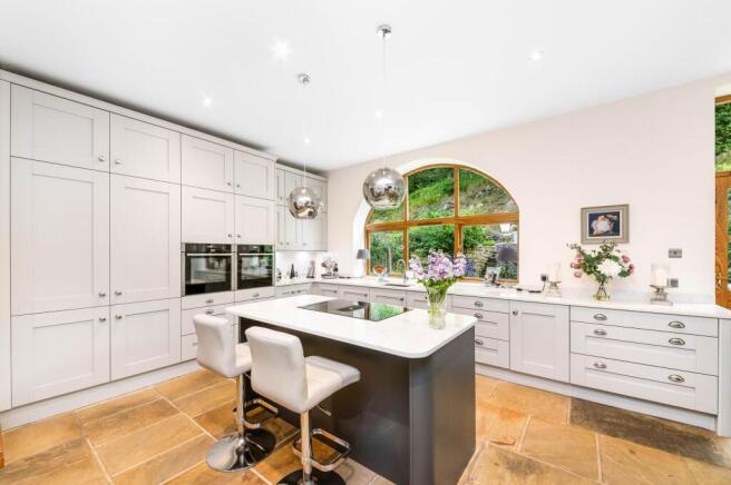 4 bed Character Property for sale Image 10