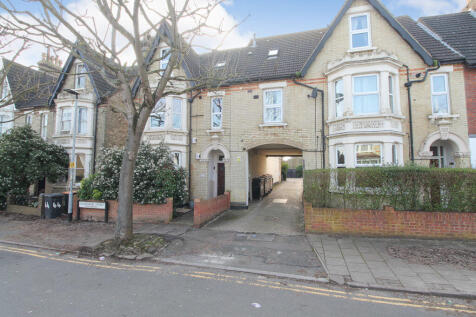 Clarendon Street, Bedford, MK41