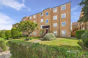 Flat 6, 105, Woodcote Road, Wallington SM6 0NZ