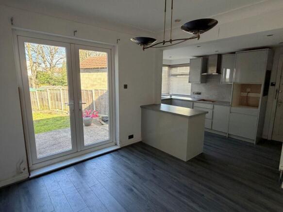 3 bed Semi-Detached for sale Image 7