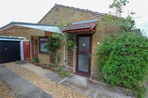 34, Arcadia Gardens, Oakington, Oakington And Westwick CB24 3AJ