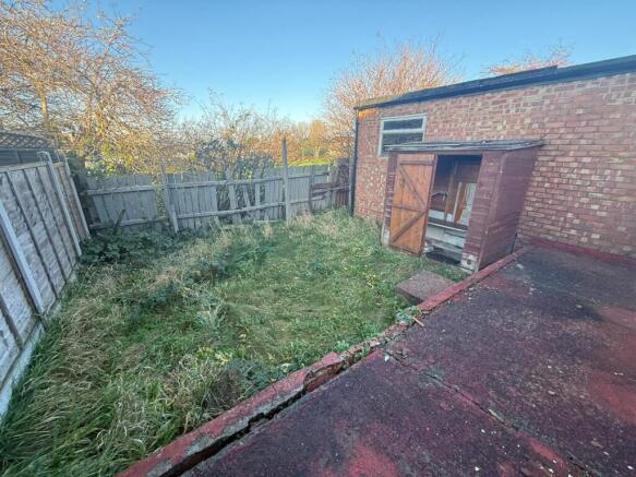2 bed Semi-Detached Bungalow for sale Image 7