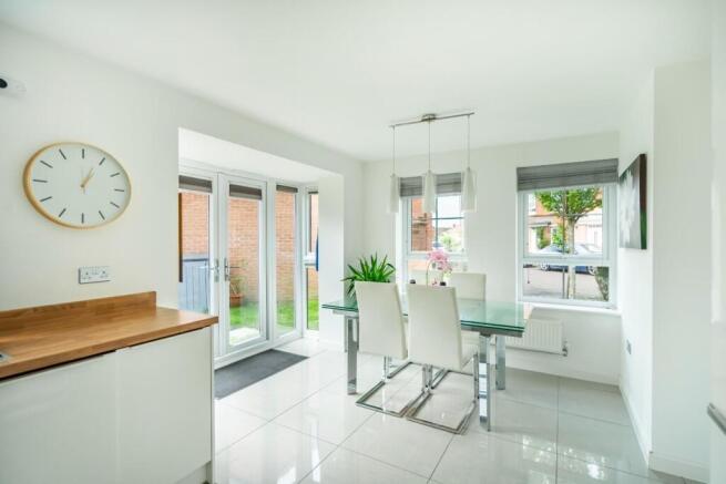 Heathside, Huntington, York photo 4