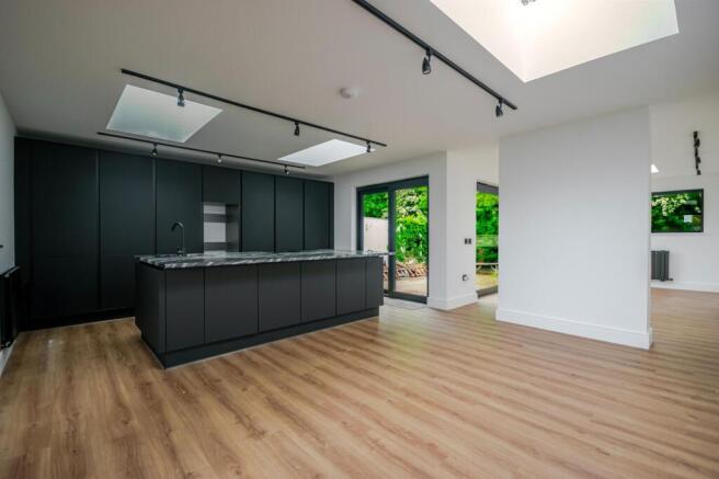 Kitchen/Dining room