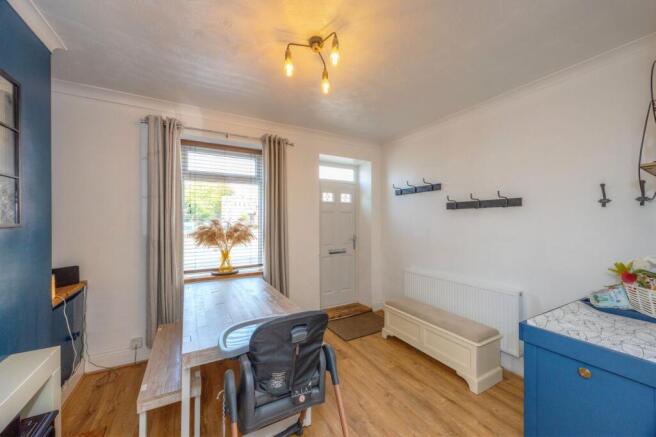 3 bed Terraced to rent Image 4
