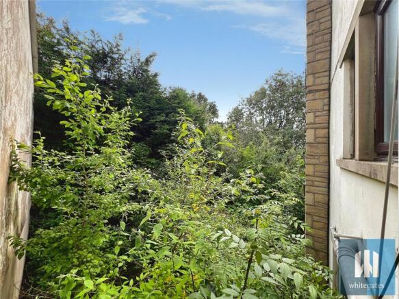 4 bed Detached for sale Image 10