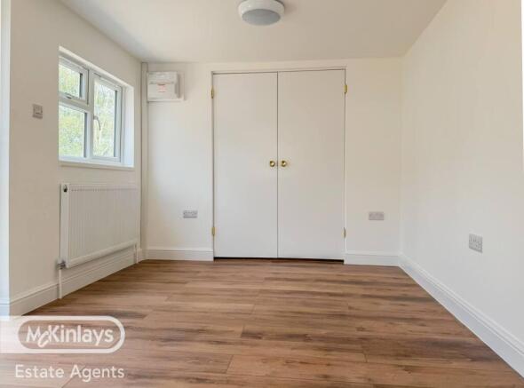 Bradenstoke, SN15 photo 4