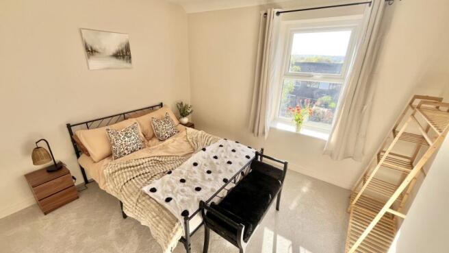 3 bed Terraced for sale Image 5