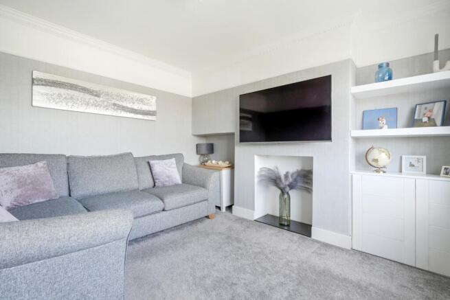 4 bed Semi-Detached for sale Image 8