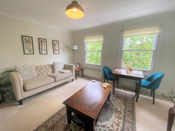 Lounge 3