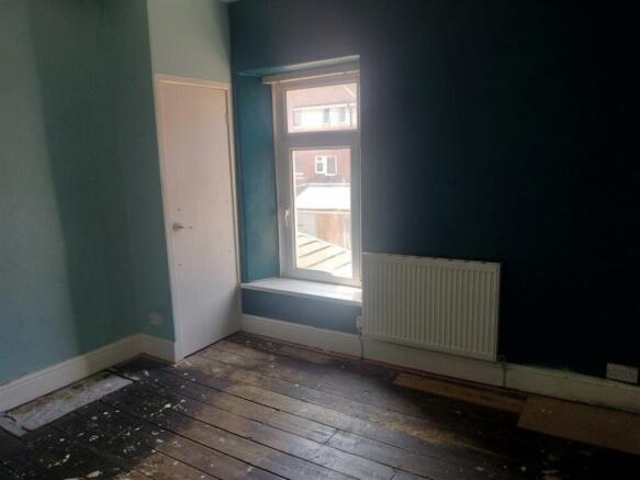 58 de winton terrace bedroom two.jpg