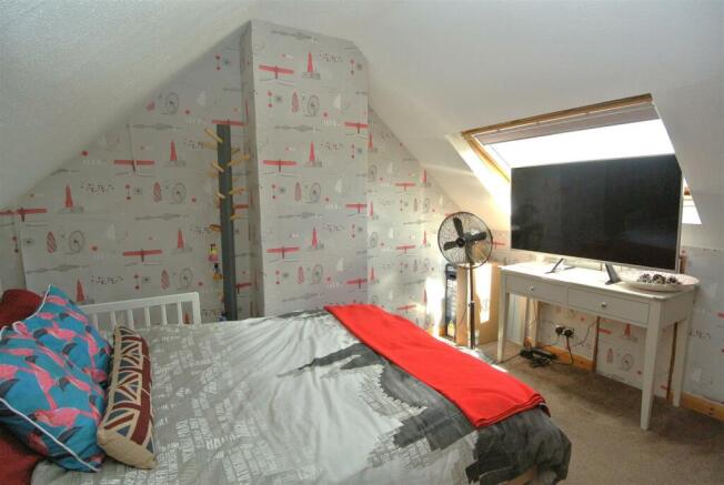 Loft Room 2.JPG