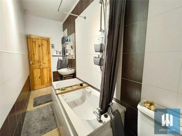 2 bed Terraced for sale Image 11