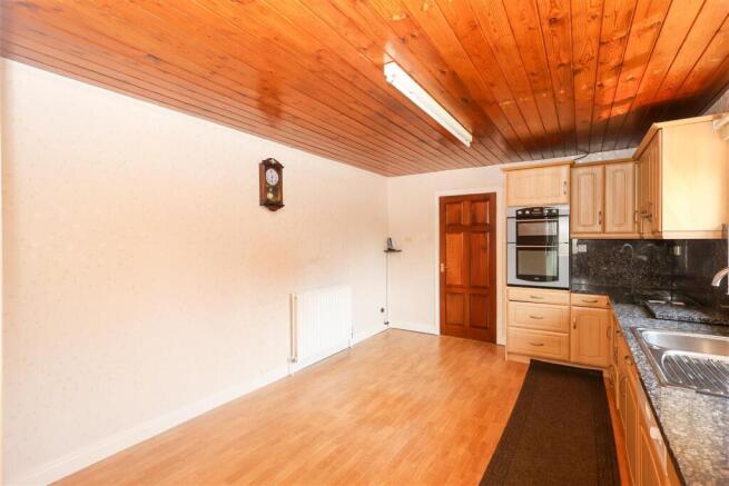 3 bed Detached Bungalow for sale Image 6