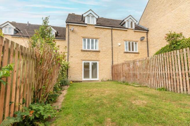3 bed House for sale Image 10