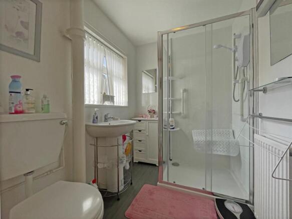 Budshead road 143 shower room for inside.jpg
