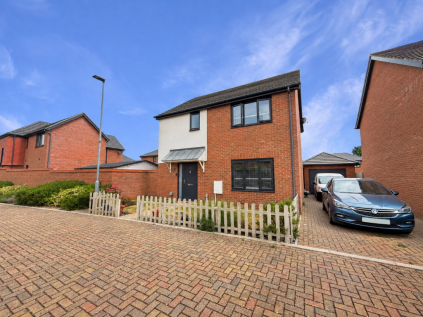 Tartan Close, Frating, Colchester, CO7