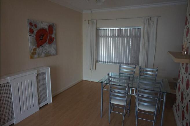 Lounge/Dining Room
