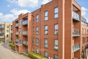 Flat 8, 4 Braid Court, Twill Way, Wallington SM6 7EY