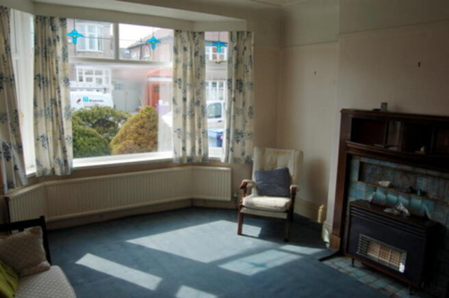 Lounge - front