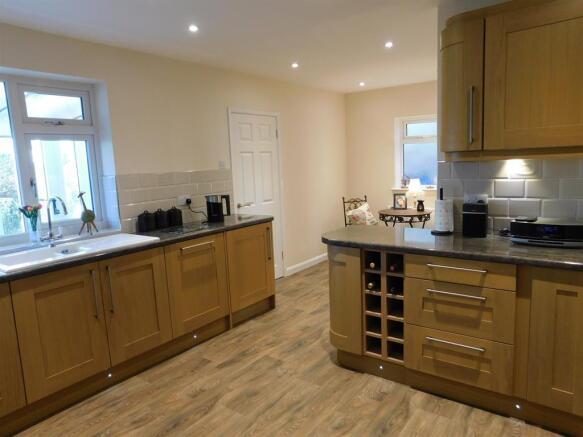 dining kitchen 3