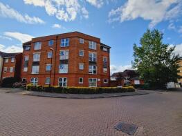 2, 98 Tustan House, Celsus Grove, Old Town, Swindon SN1 4GS