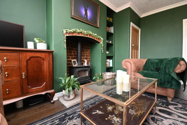 3 bed Semi-Detached for sale Image 6