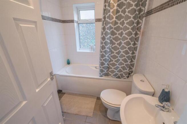 2 bed Terraced for sale Image 11