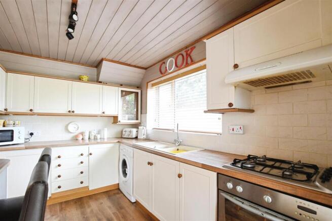Fitted Kitchen