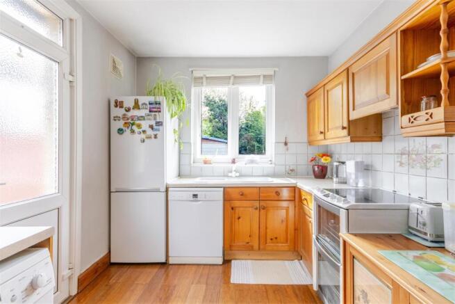 Kitchen 3.jpg