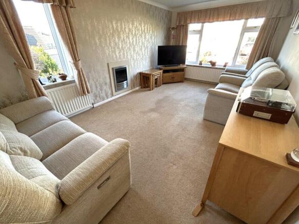 3 bed Detached Bungalow for sale Image 4