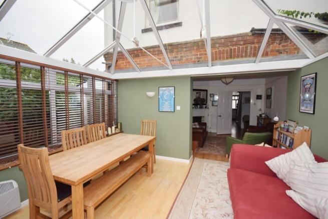 SUN ROOM.JPG