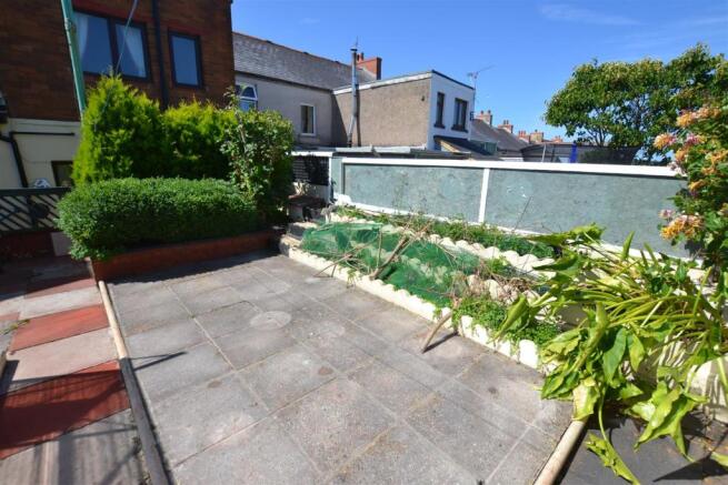 Garden.......JPG