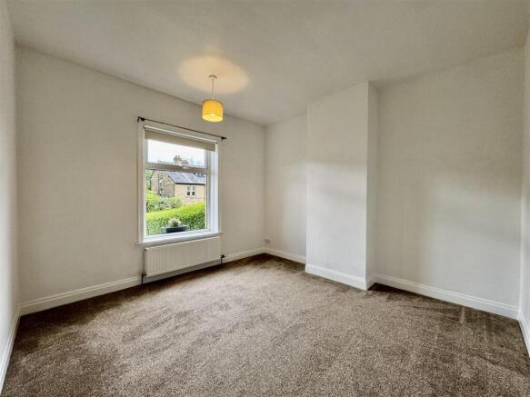 3 bed Semi-Detached Bungalow for sale Image 10