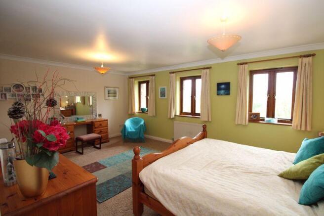 Main bedroom s...