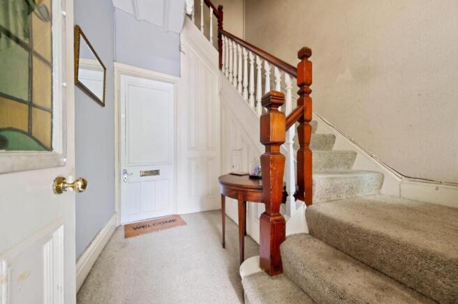 2 bed Flat for sale Image 11