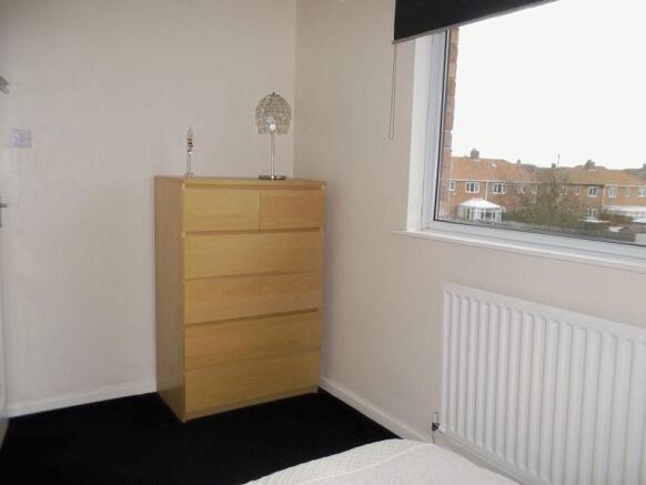 Bedroom 2 -...