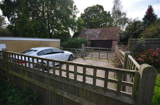 Parking at Cobblers Cottage.jpg