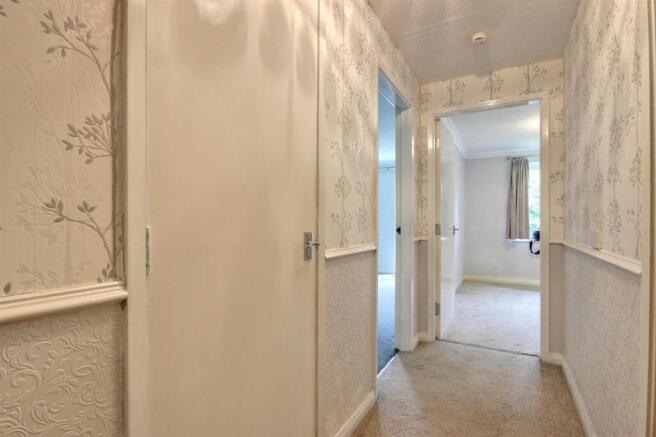 1 bed Apartment for sale Image 5