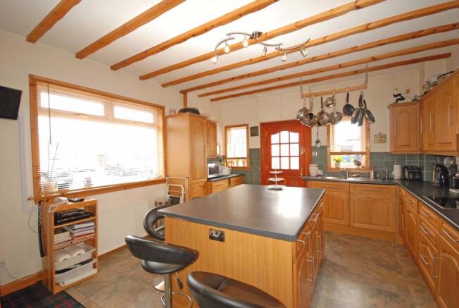 Breakfasting Kitchen