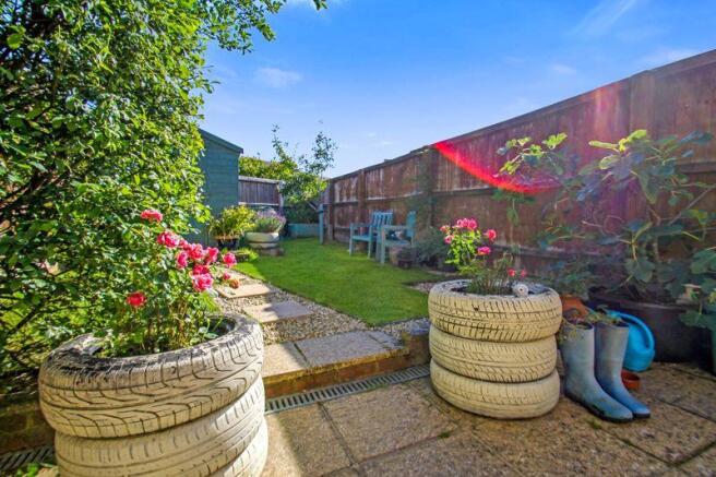 Garden b